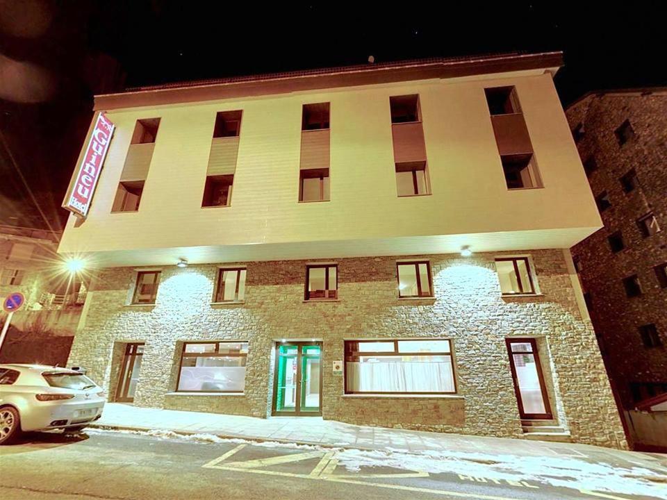 Hotel Guineu Pas De La Casa Esterno foto