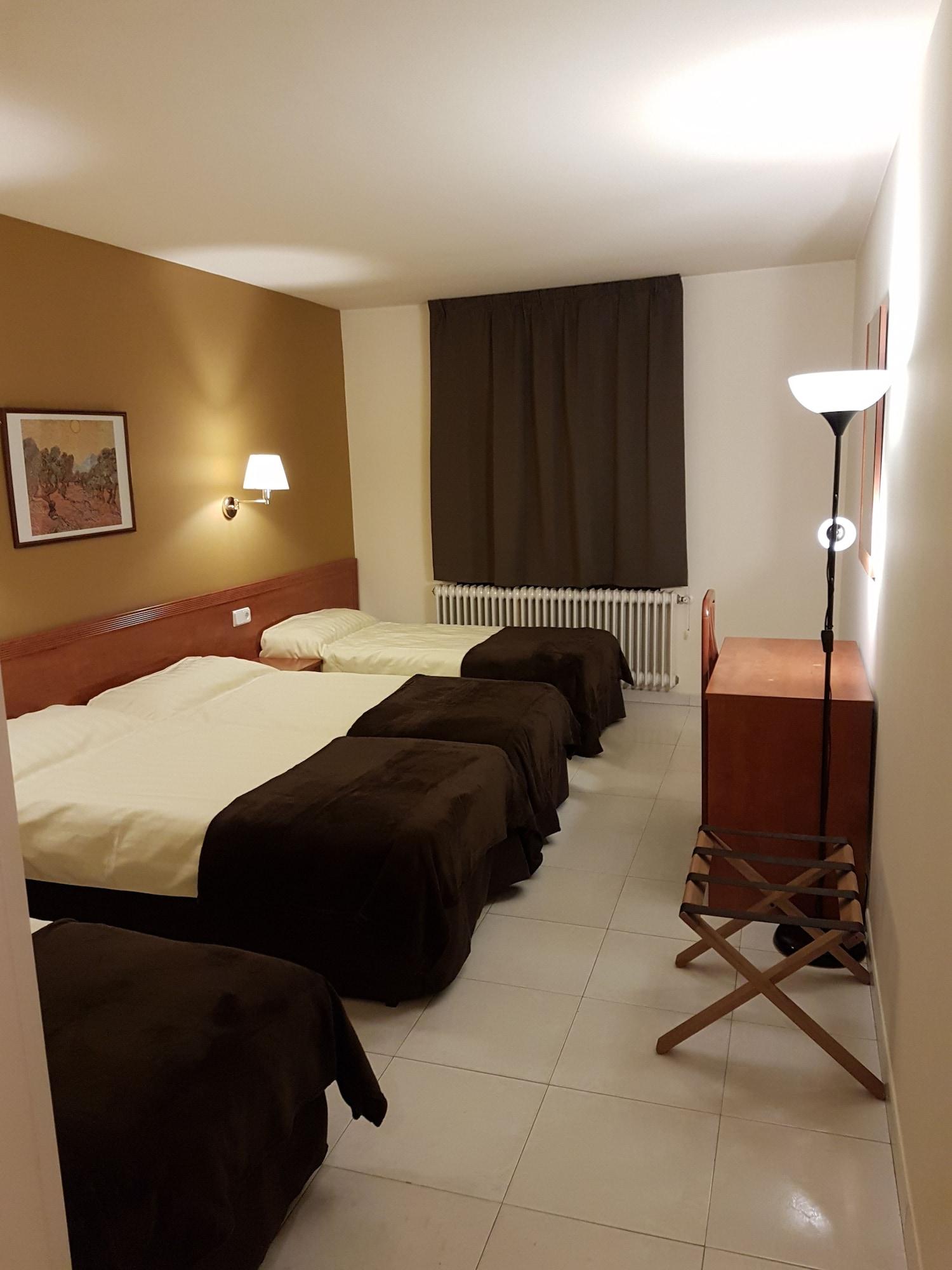 Hotel Guineu Pas De La Casa Esterno foto