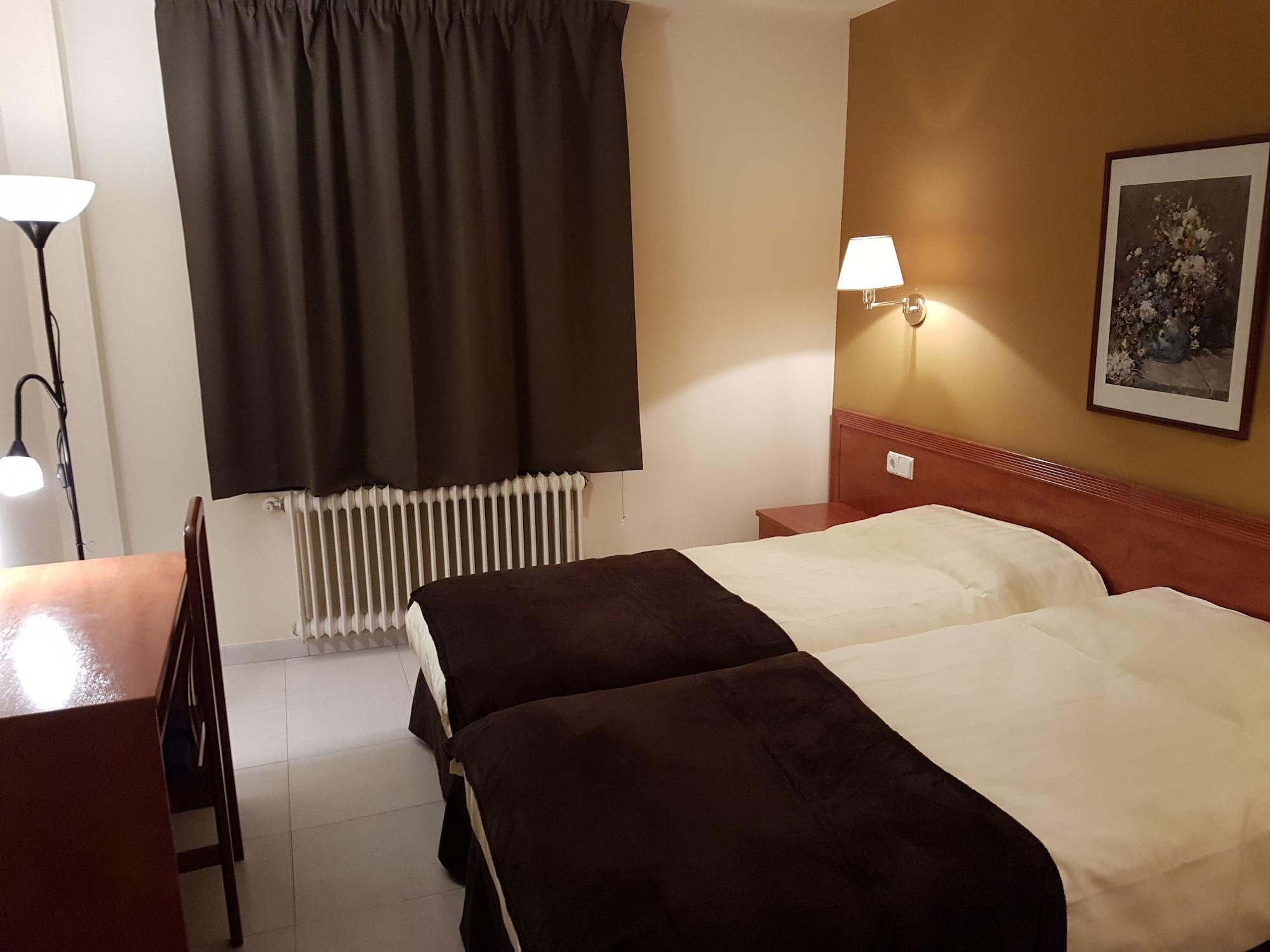 Hotel Guineu Pas De La Casa Esterno foto