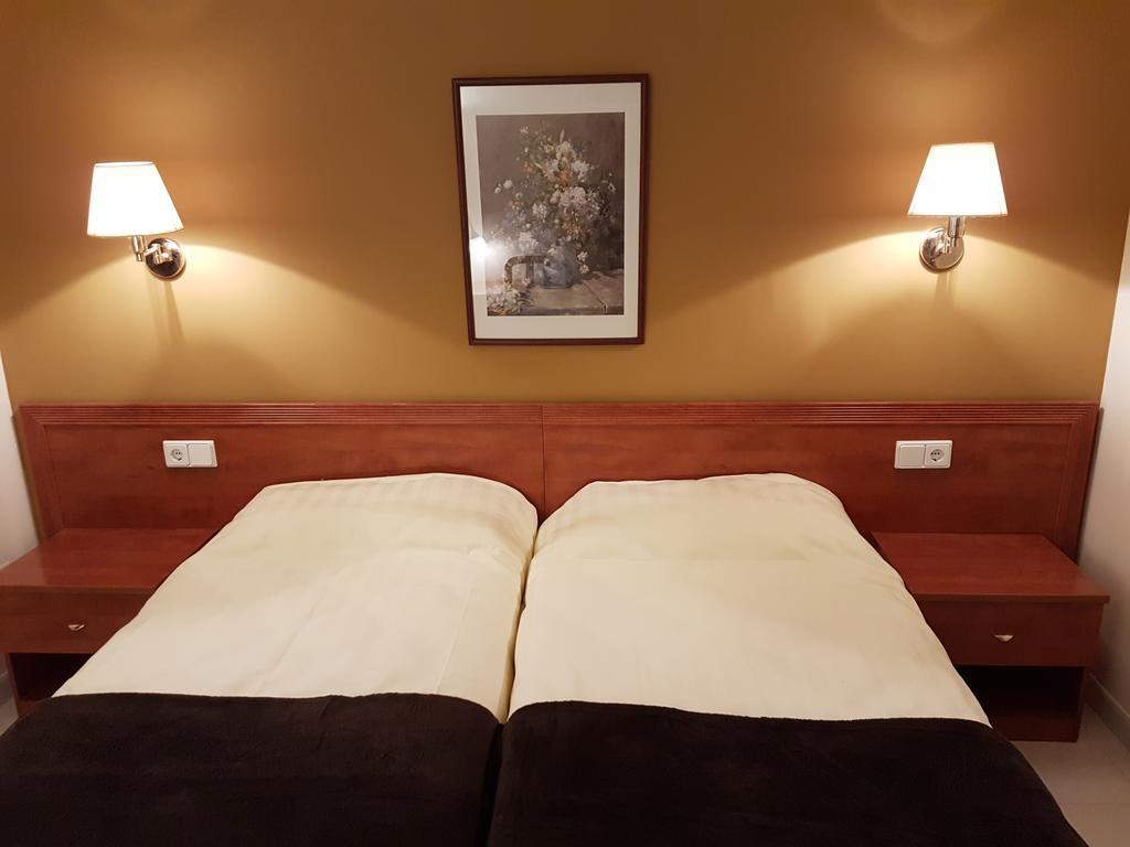 Hotel Guineu Pas De La Casa Esterno foto